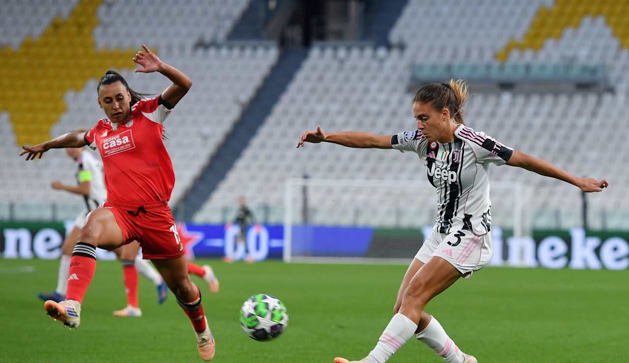 uwcl-women-benfica-06