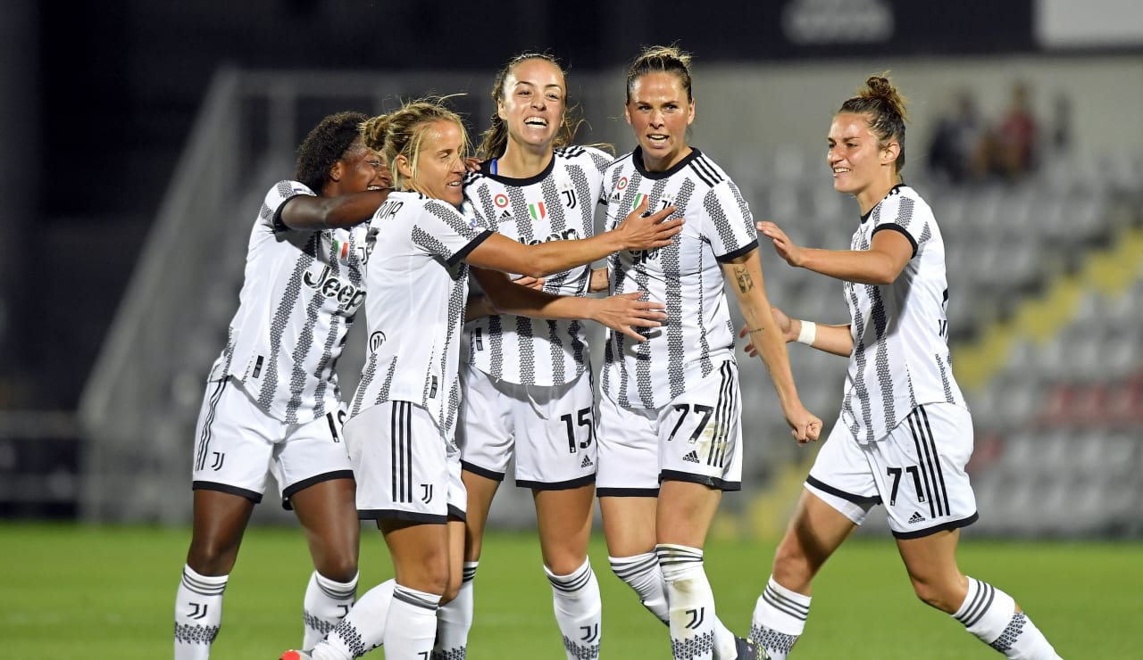 Women Juve koge 6