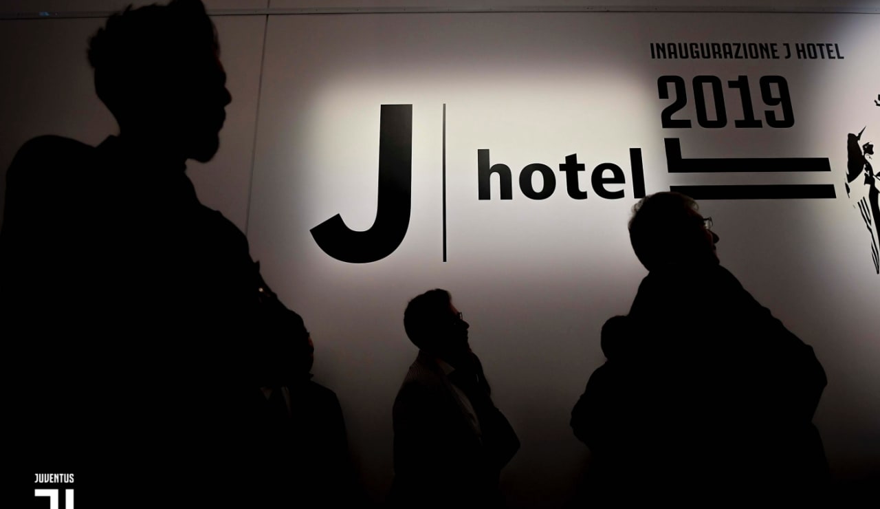 jhotel01.jpg