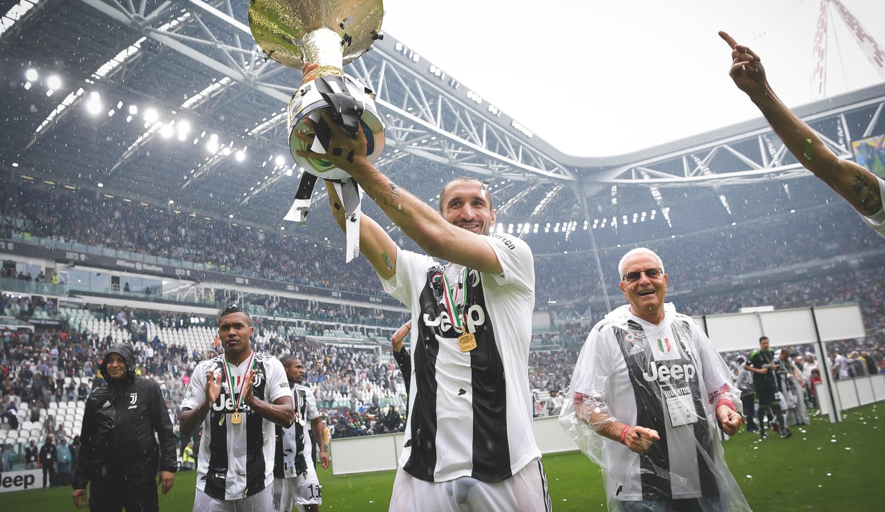 chiellini trophys6