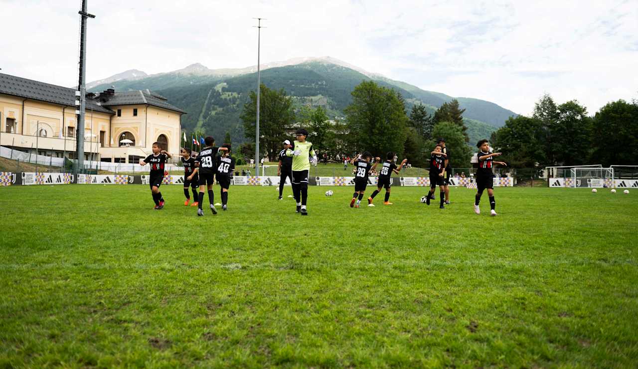 accademy 068