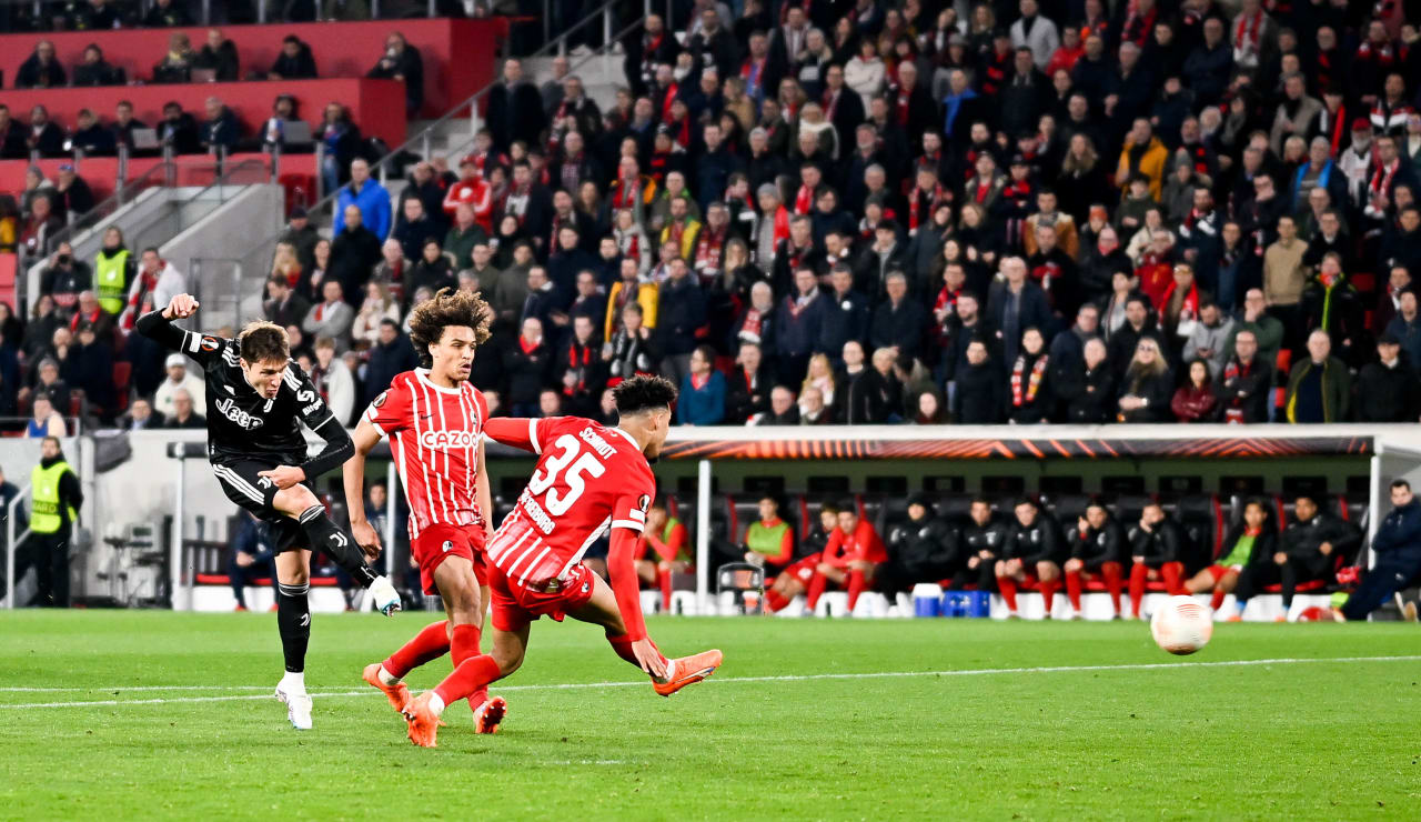 freiburg vs Juventus UEL 9