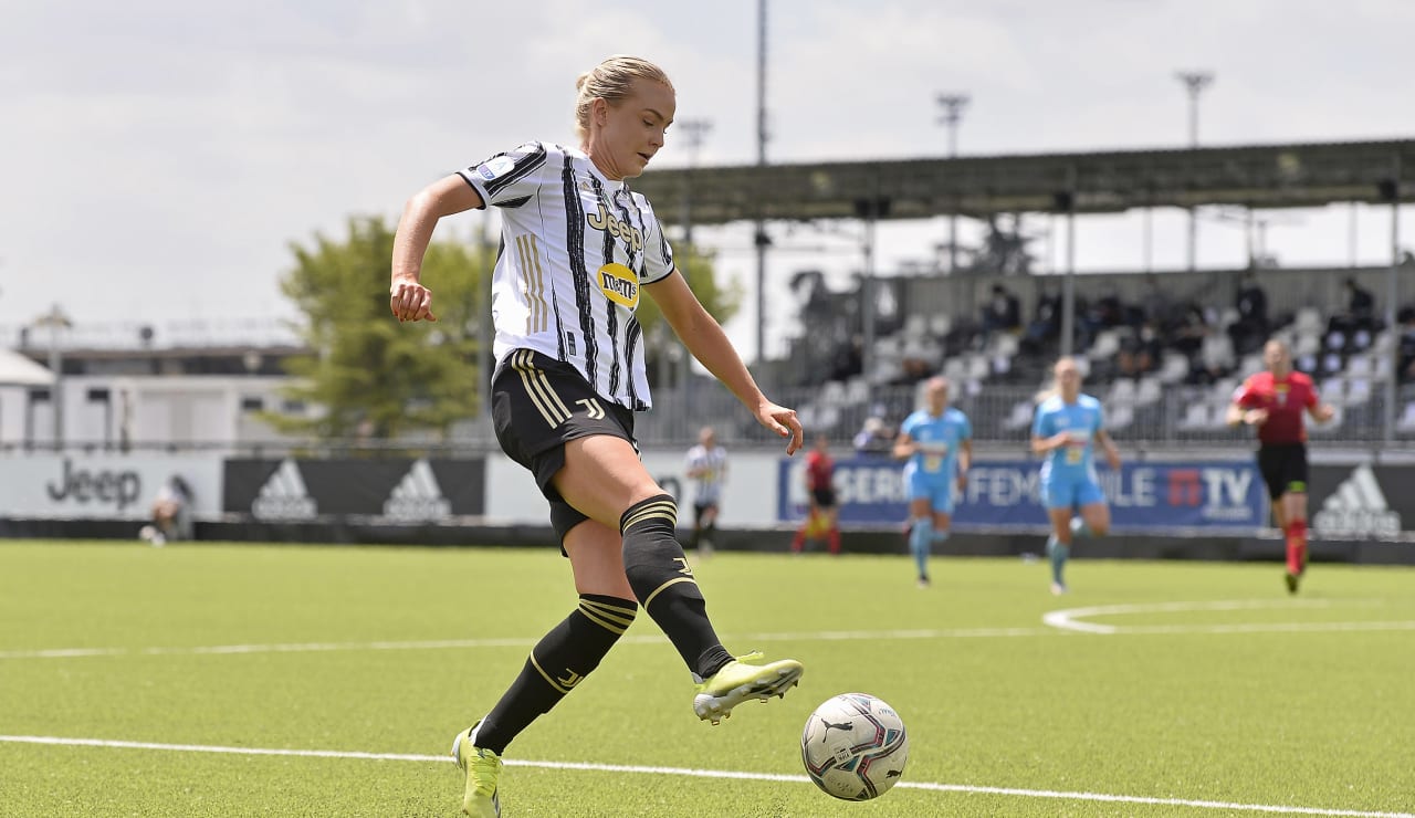 JUVENTUS WOMEN NAPOLI 8 MAY10