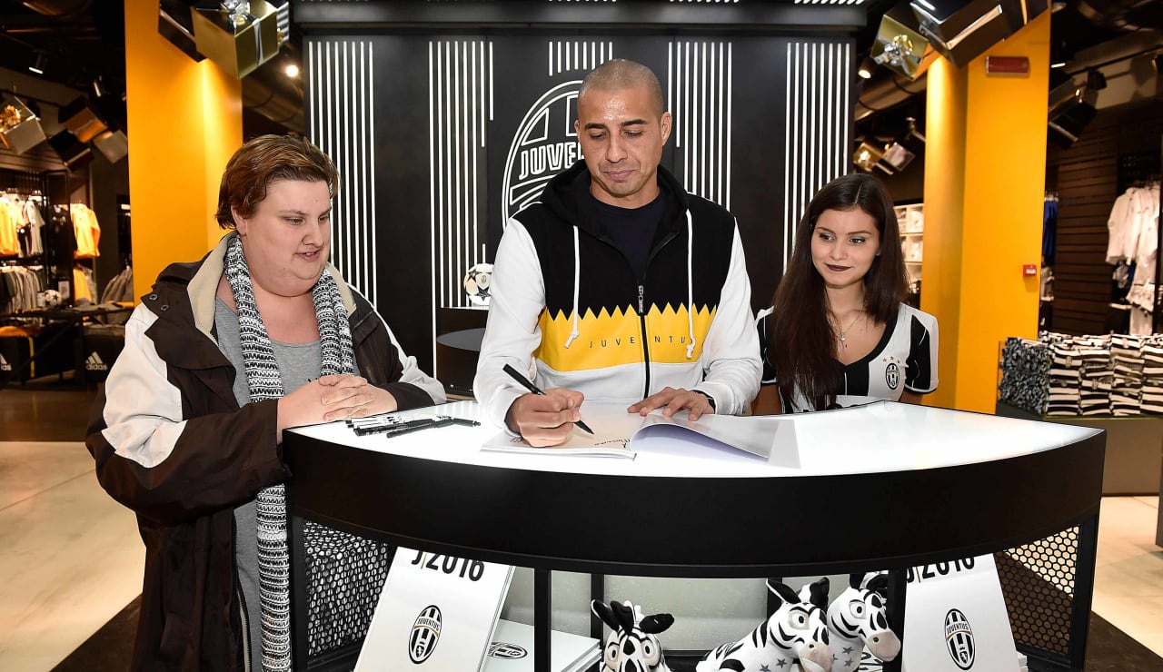 trezeguet_megastore23.jpg