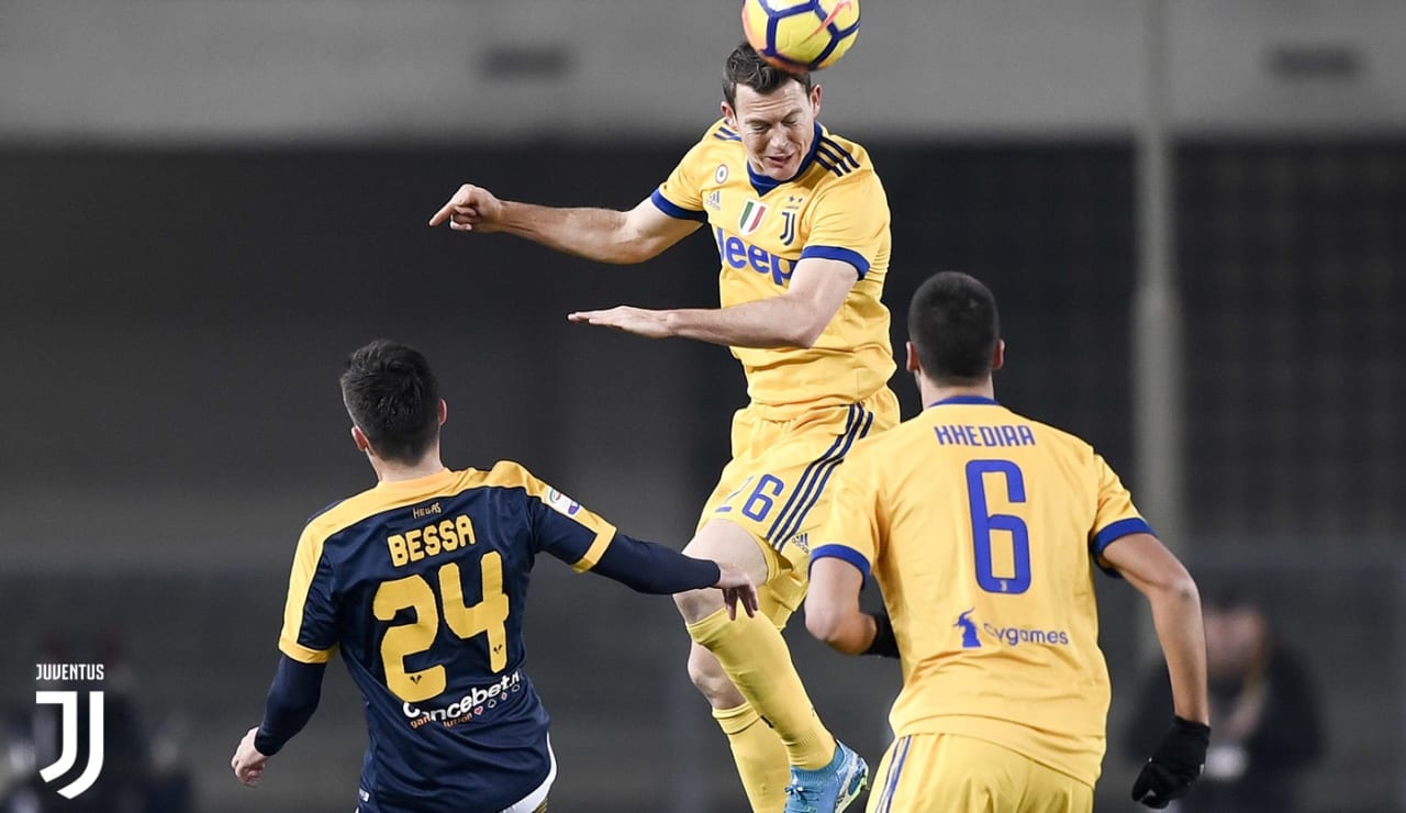 13_775035915_DB_6486_9C26A5588D92DF3DE2C7EE2F661B334Fhellas-juve_30dic2017.jpg