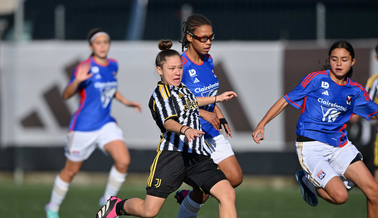 women under 15 vs OL 1