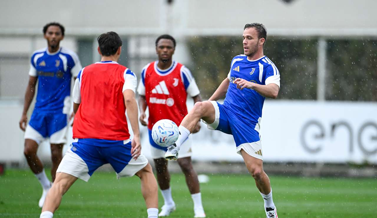 first team men train 16072628
