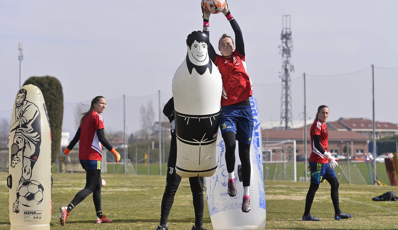 Juventus Women in allenamento a Vinovo 18