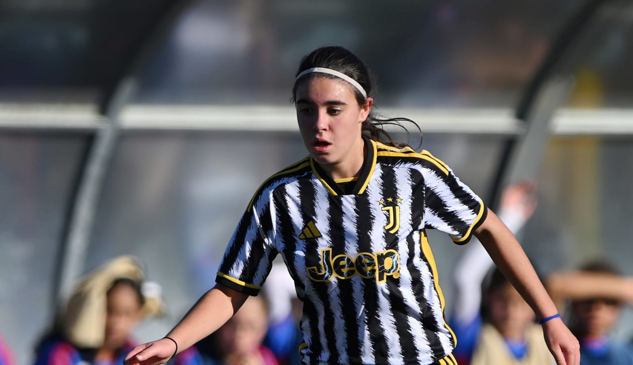 women under 15 vs OL 17