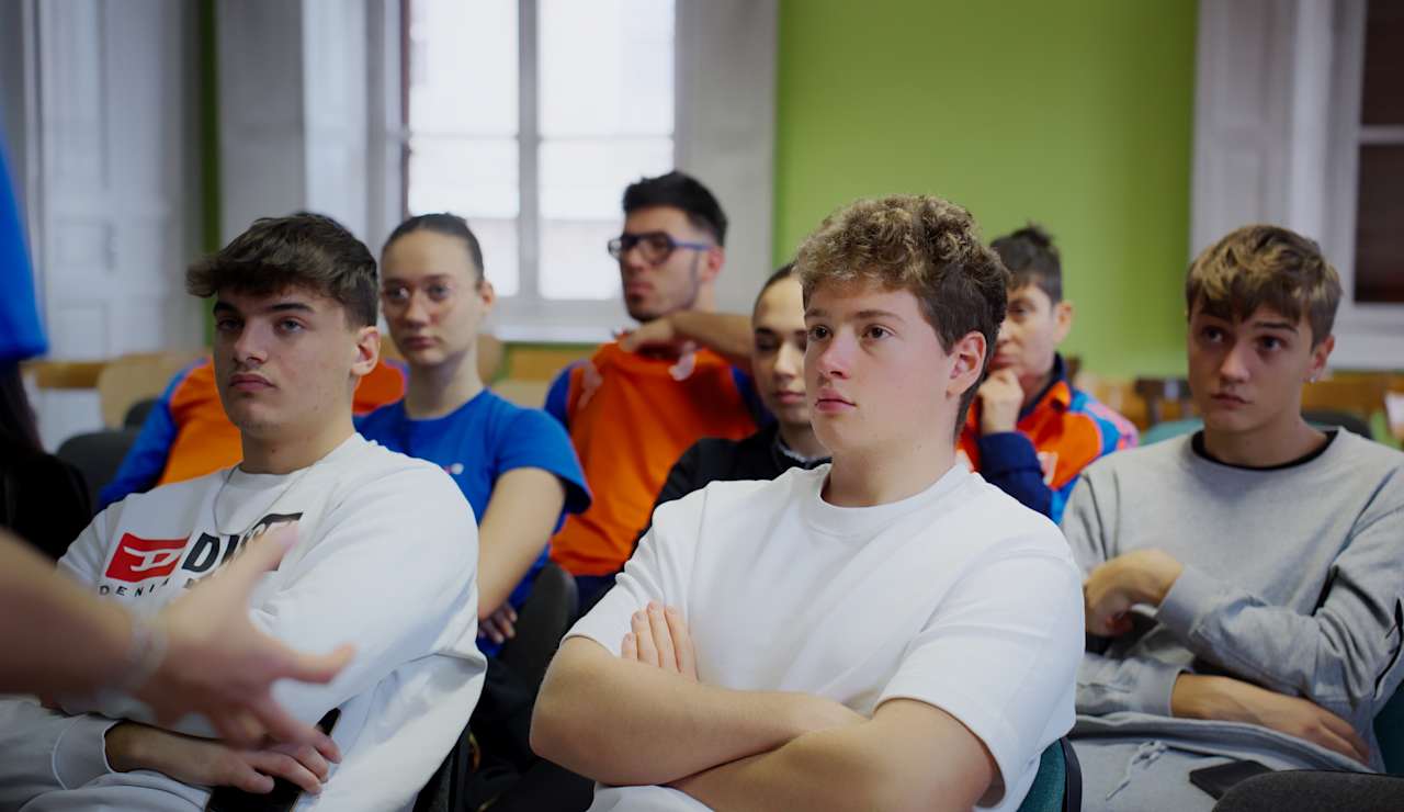 Timeline 1_01_00_32_05