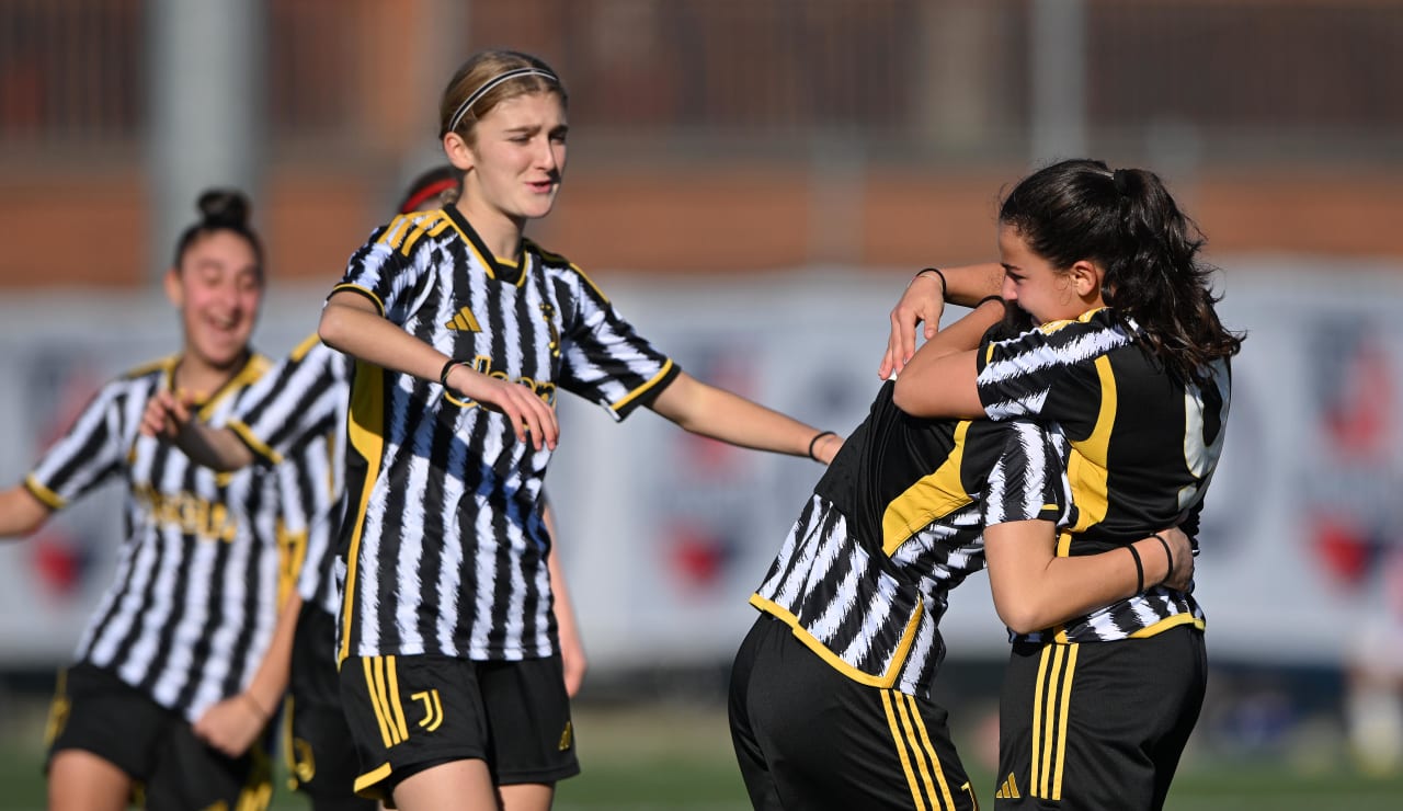 women under 15 vs OL 2