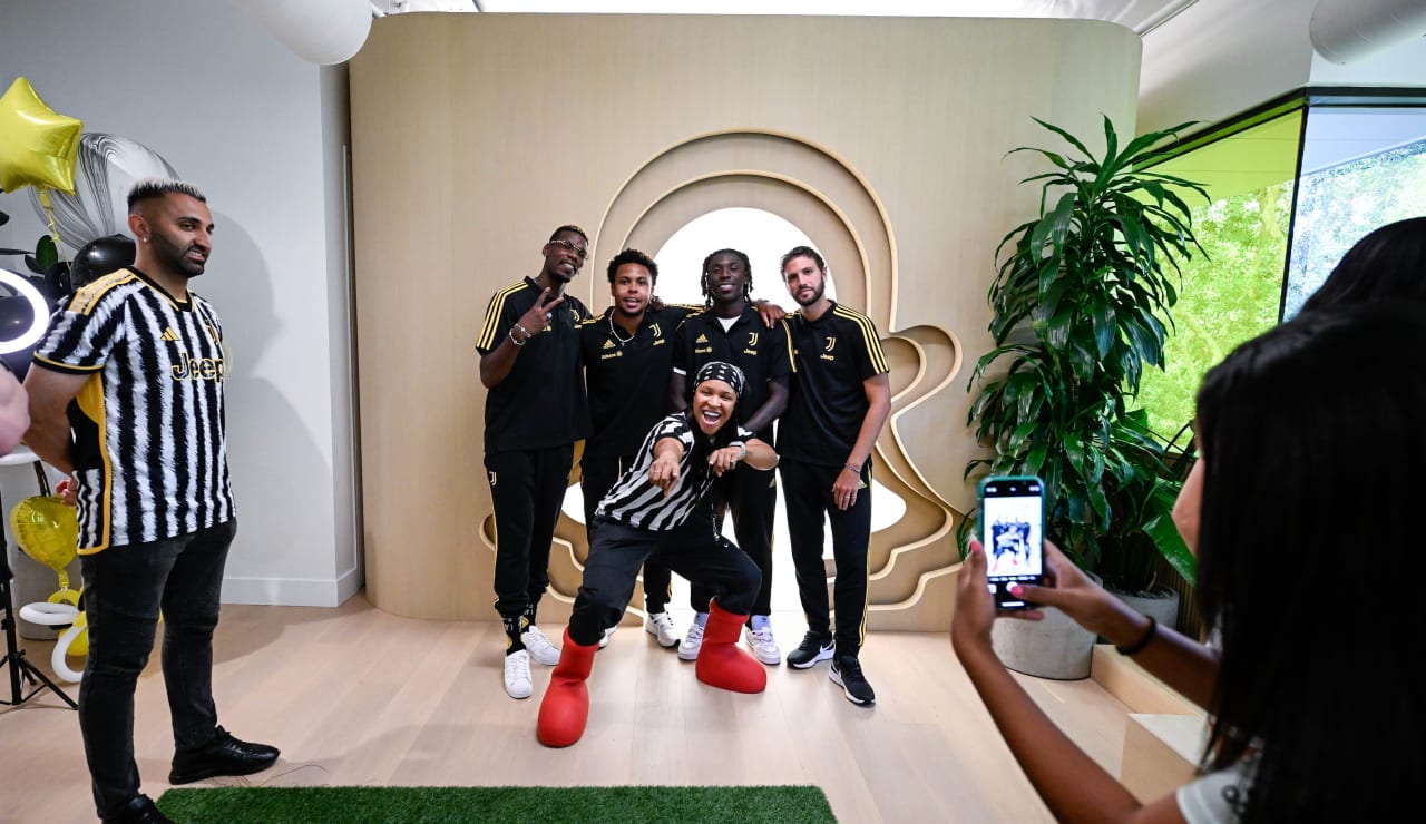 Juventus visit Snapchat 22