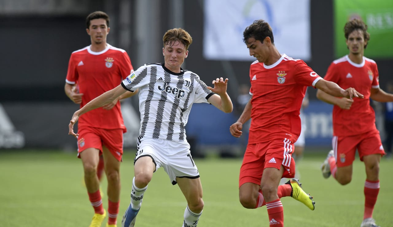 UNDER 19 JUVE BENFICA UYL 13