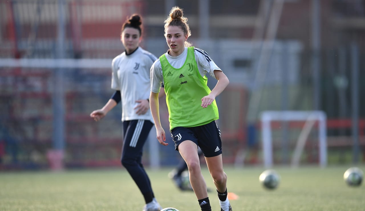 U19 Women Training (15)