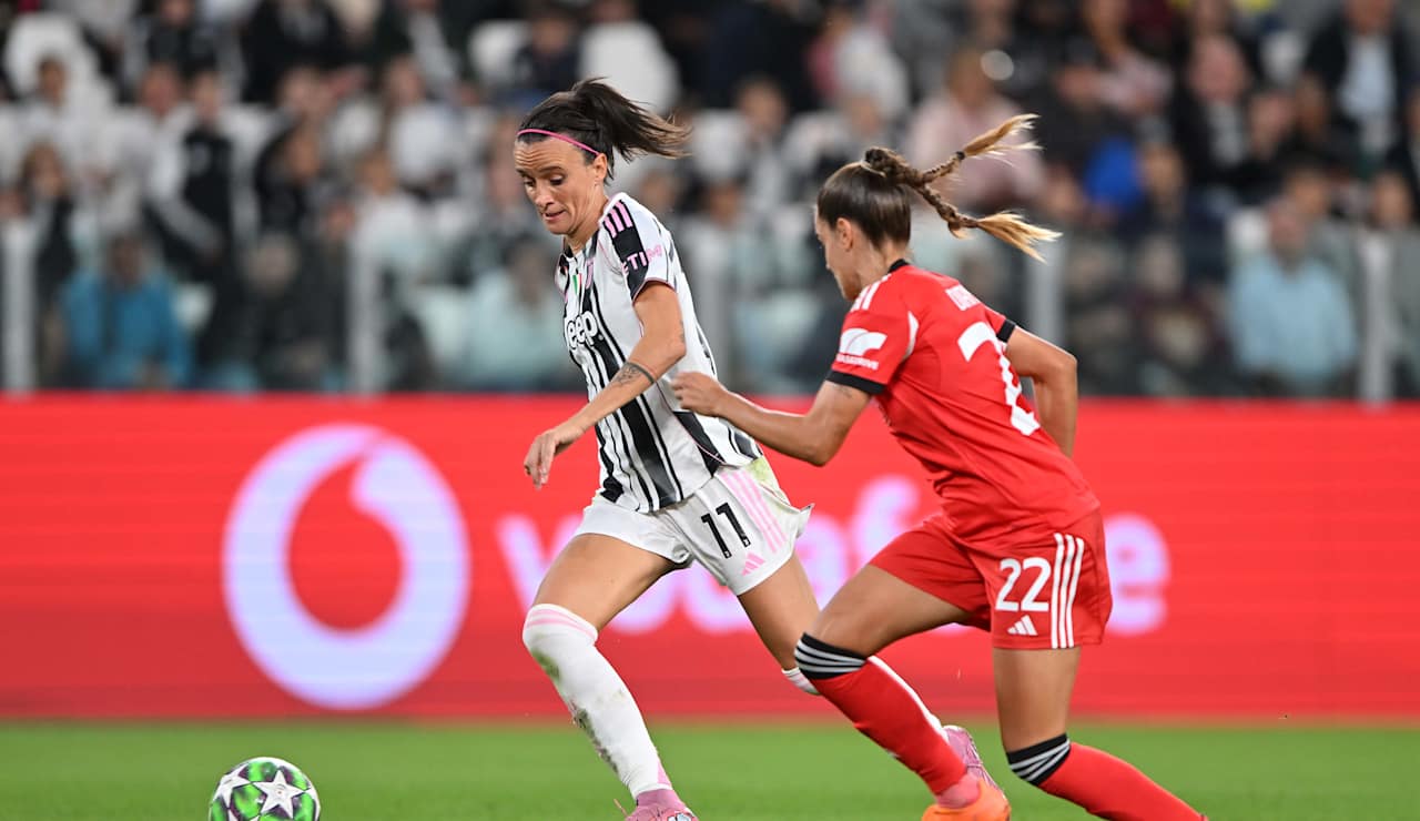 uwcl-women-benfica-10