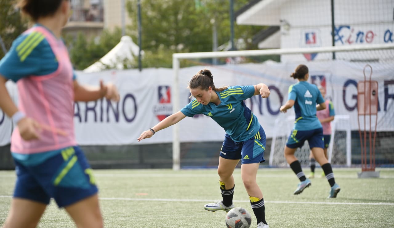 women under 19 training 14