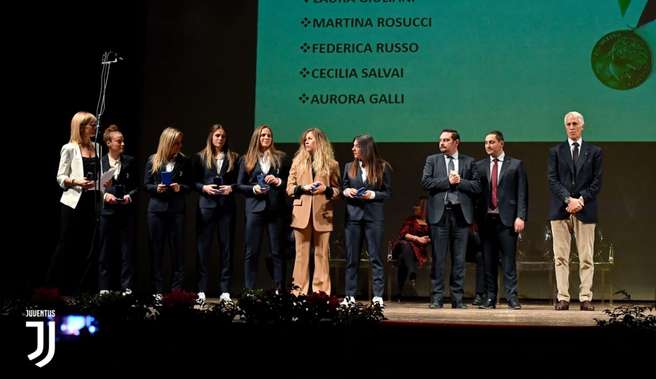 women_premio06.jpg