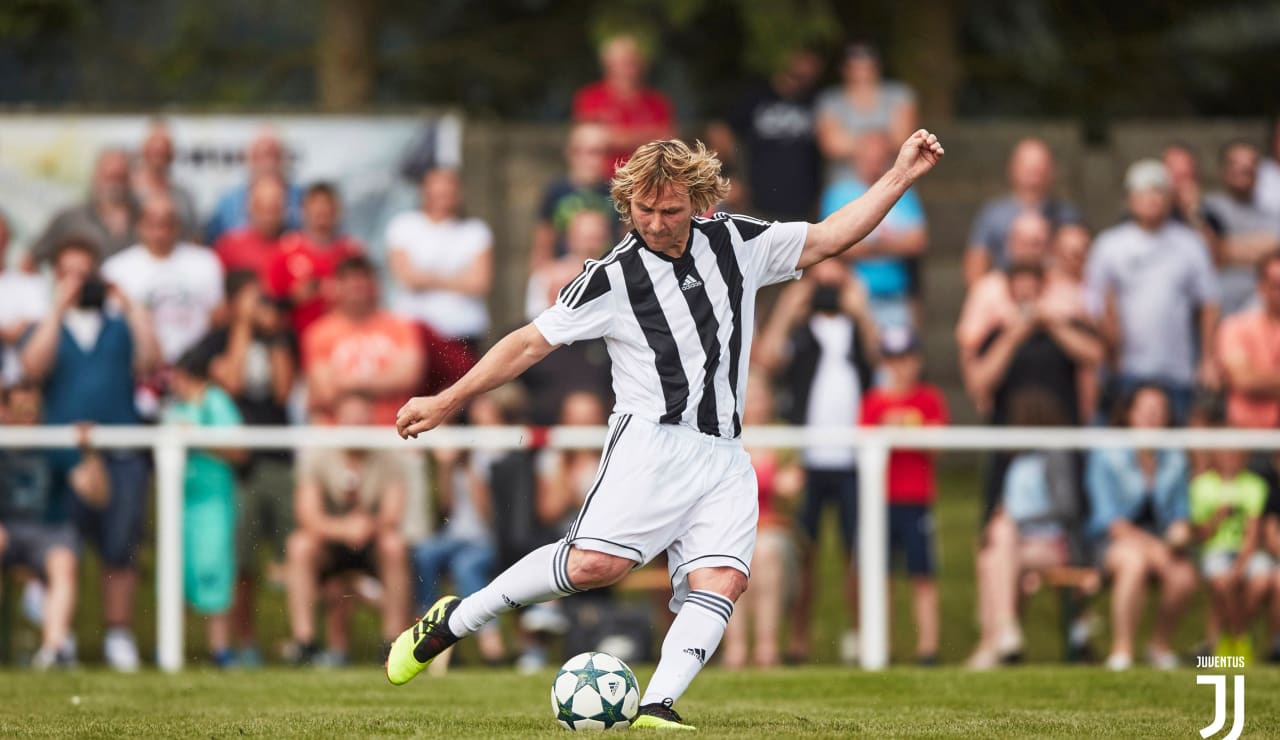 Nedved11a_batchedit.jpg