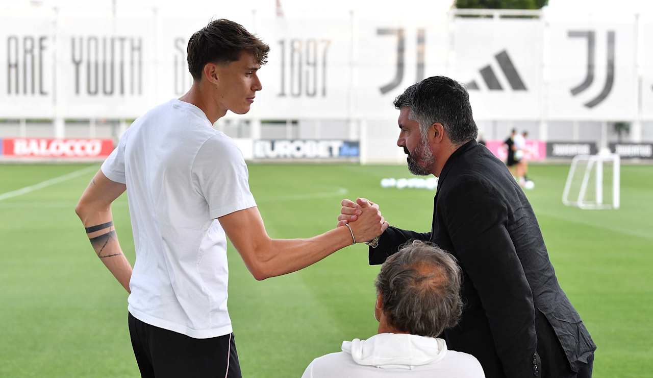 Italian delegation visits Continassa - 27-07-2025 - 21