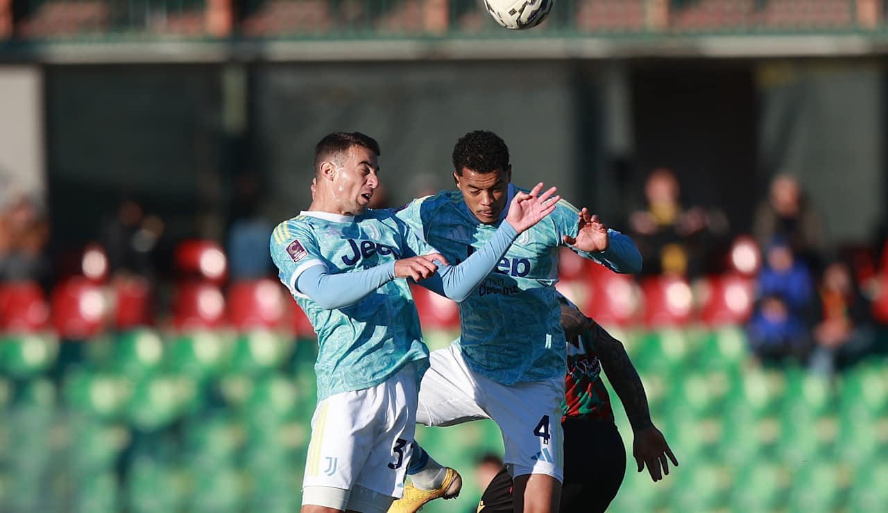 776418721GM00050_Ternana_Ca