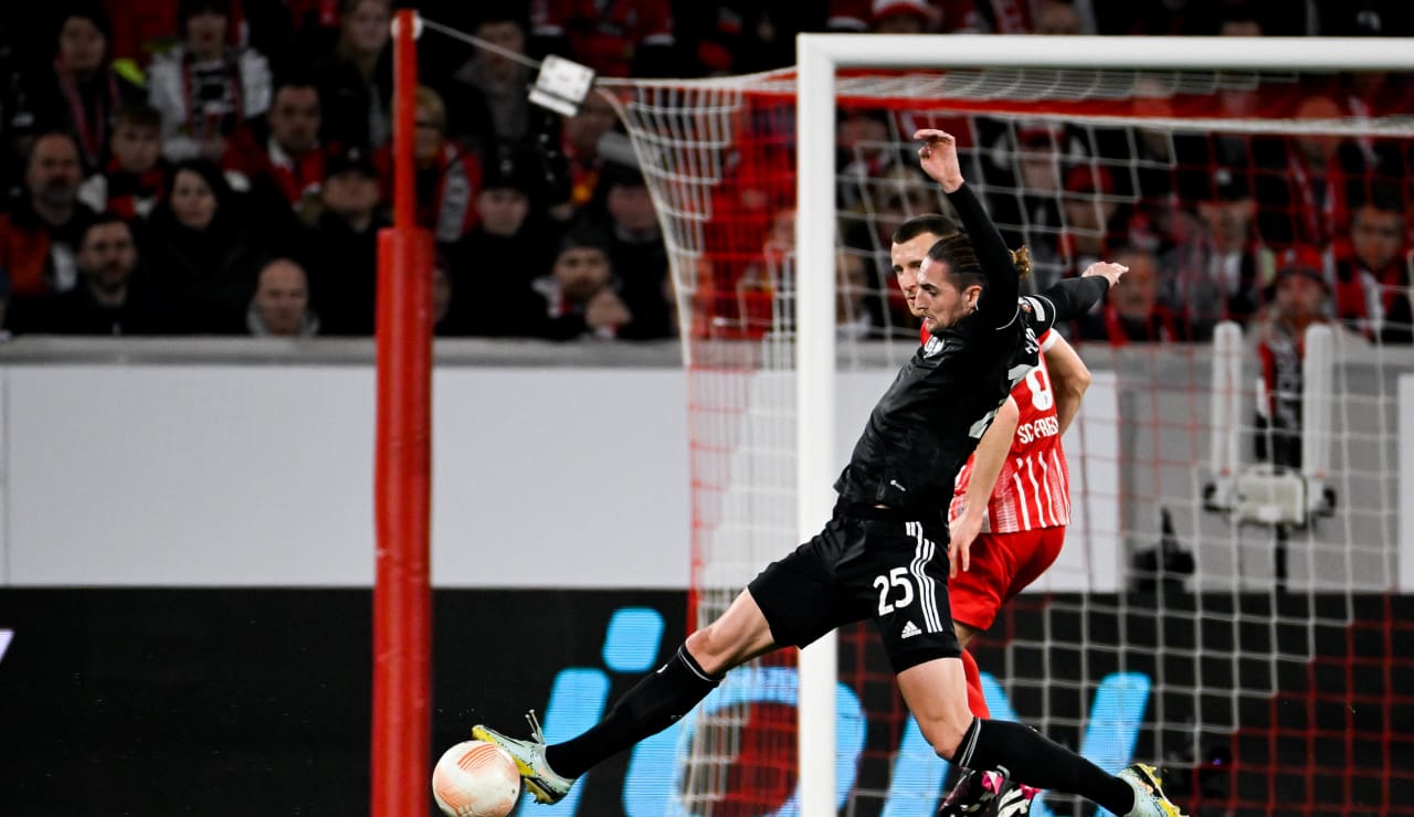 freiburg vs Juventus UEL 8