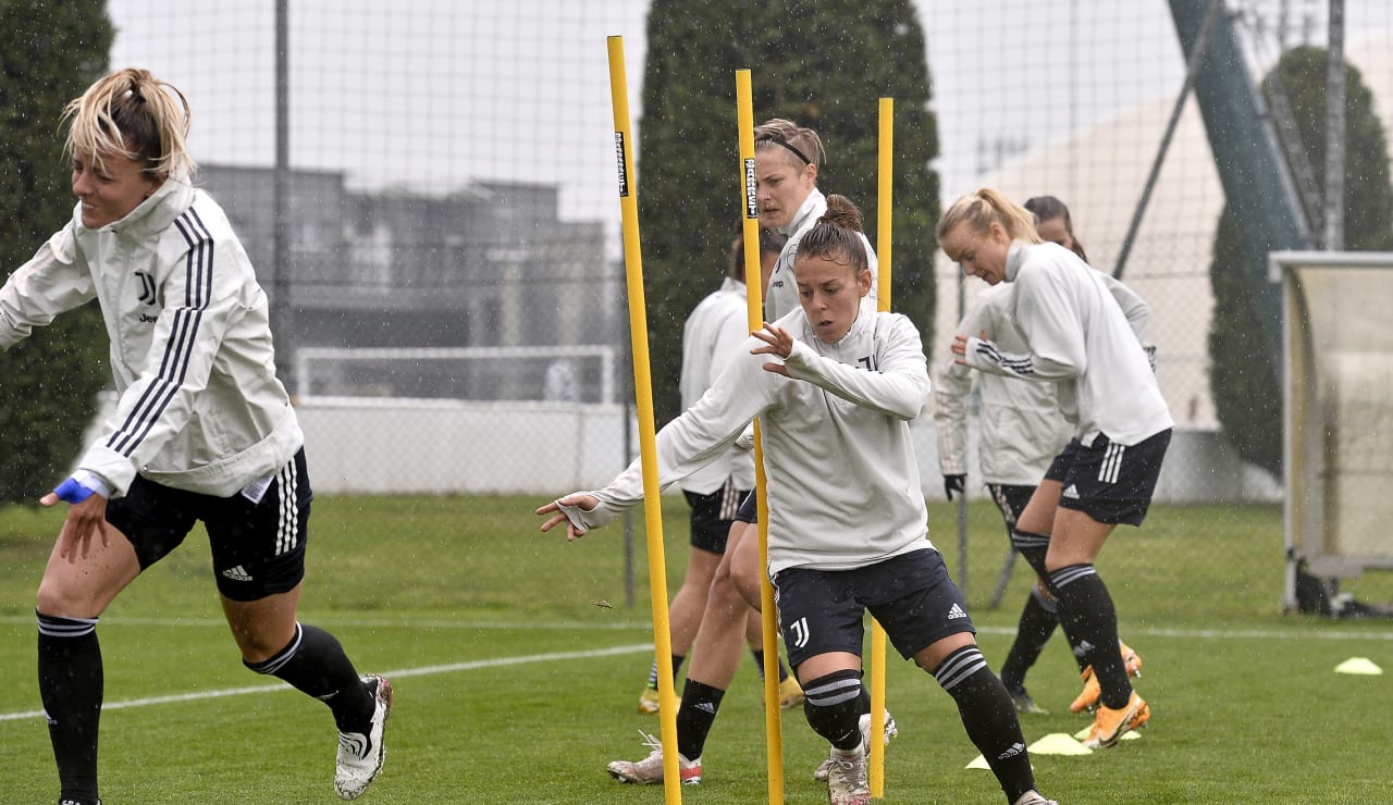 Training Women 29.04 (20)