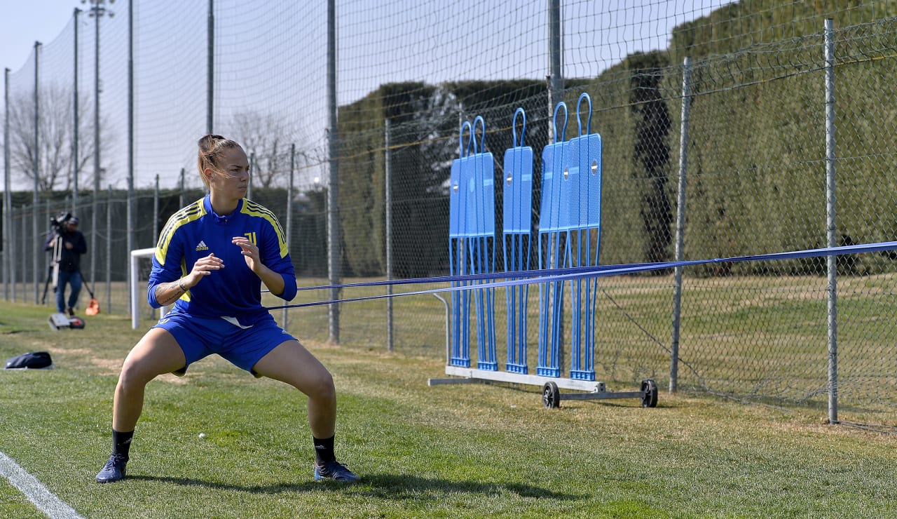 Women training pre Lyon9