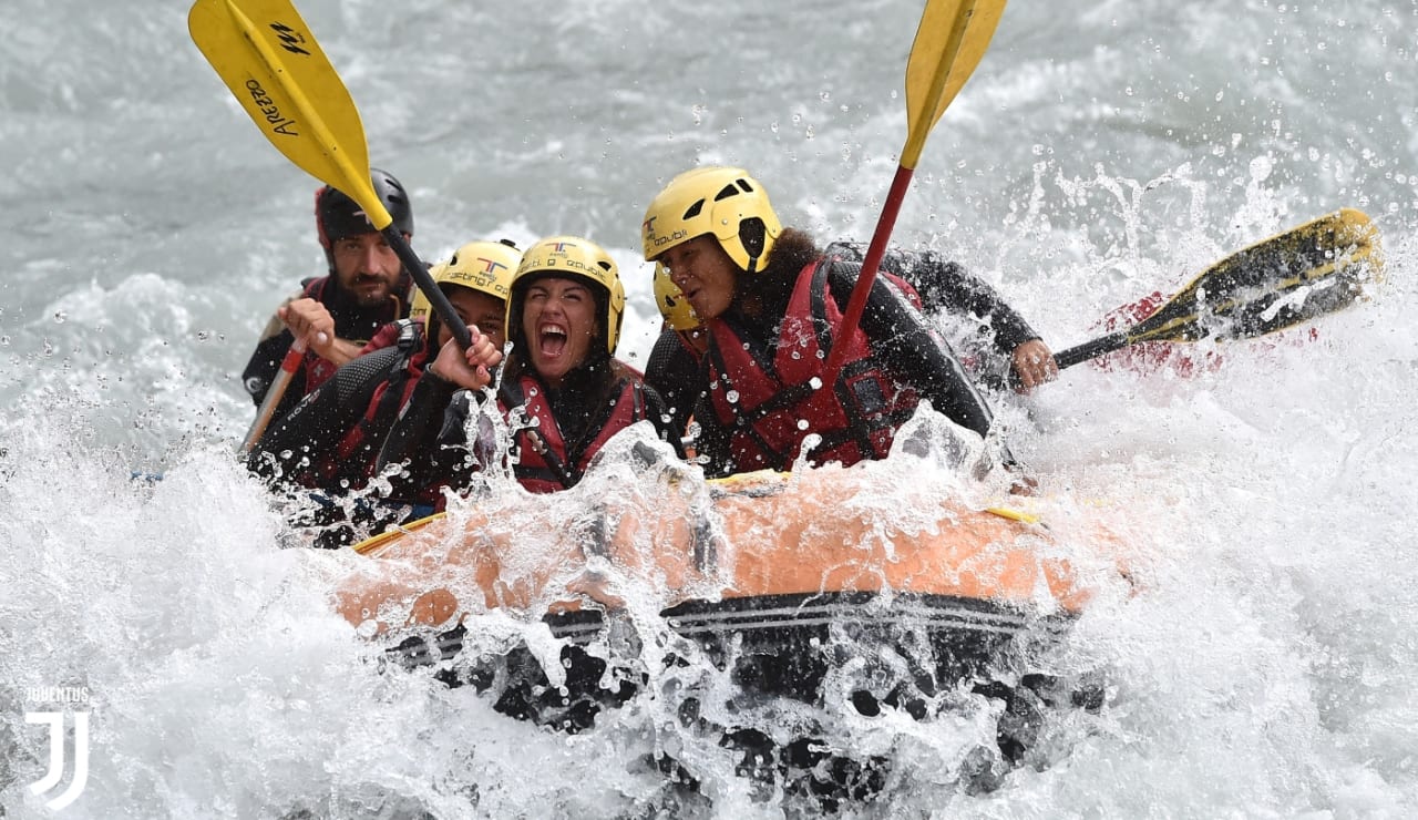 WOMEN_RAFTING21.jpg