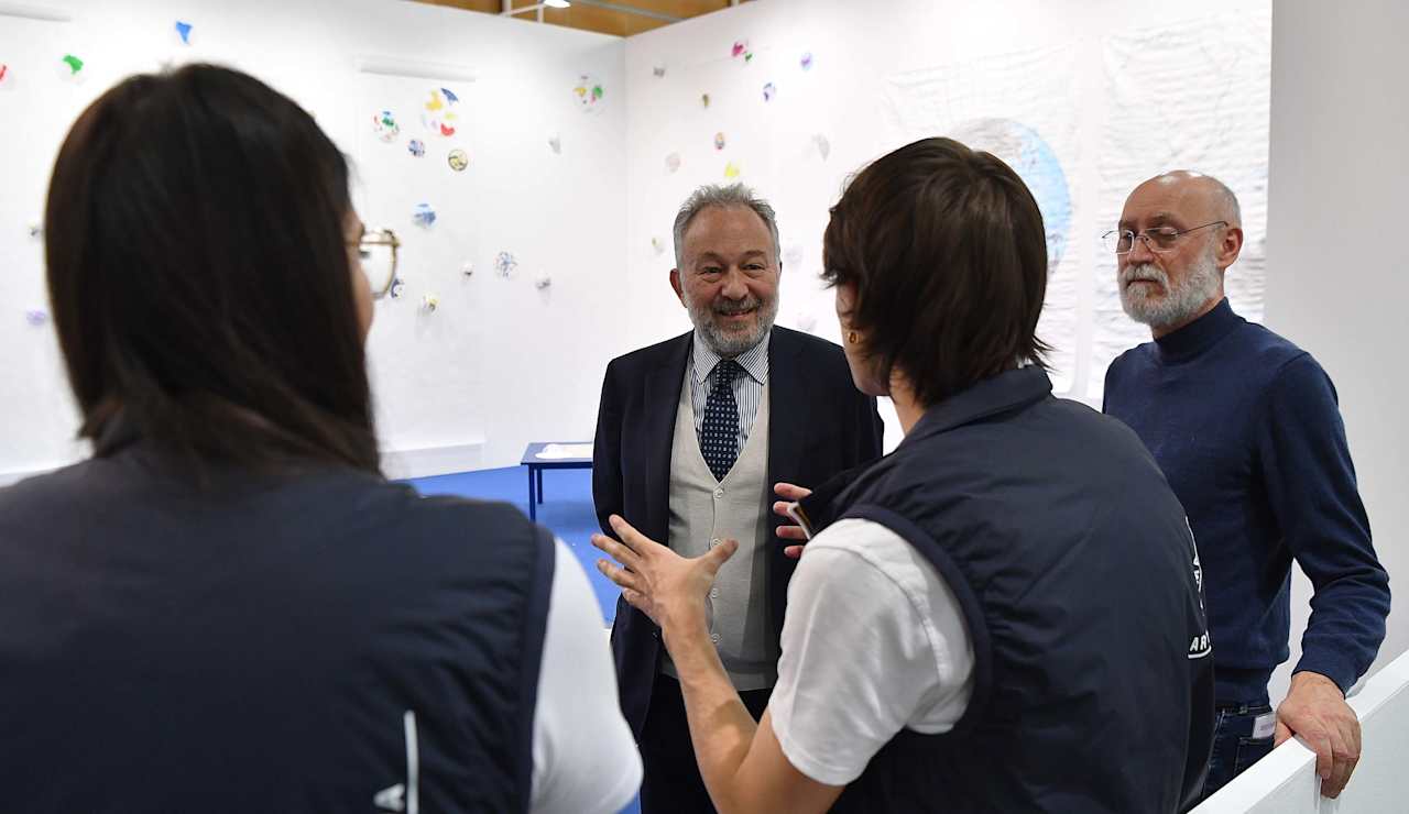 776408400_VP_0977_4CB629C15DDA1BD73097B16099E1817E