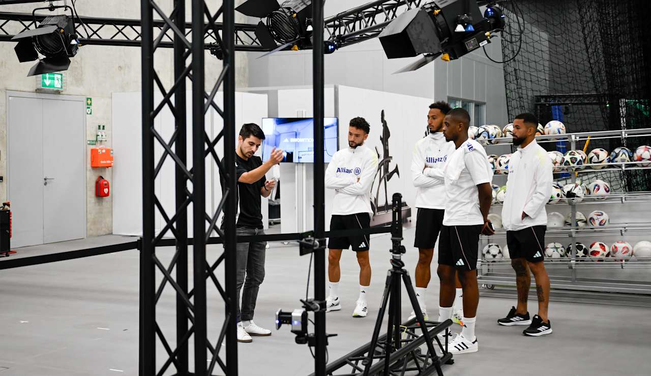 FIRST TEAM ADIDAS INNOVATION LAB 2025 10