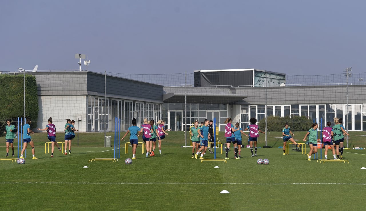 women uwcl training 18 oct 14