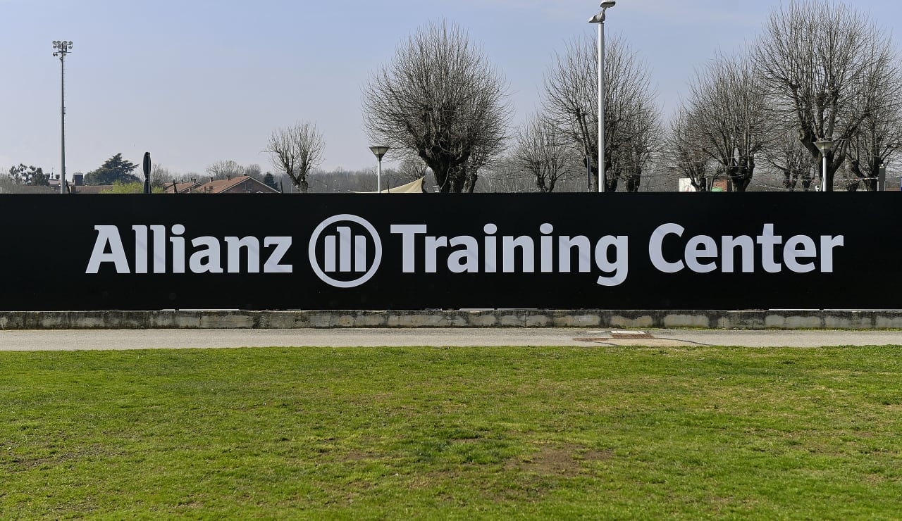 allianz training center 17
