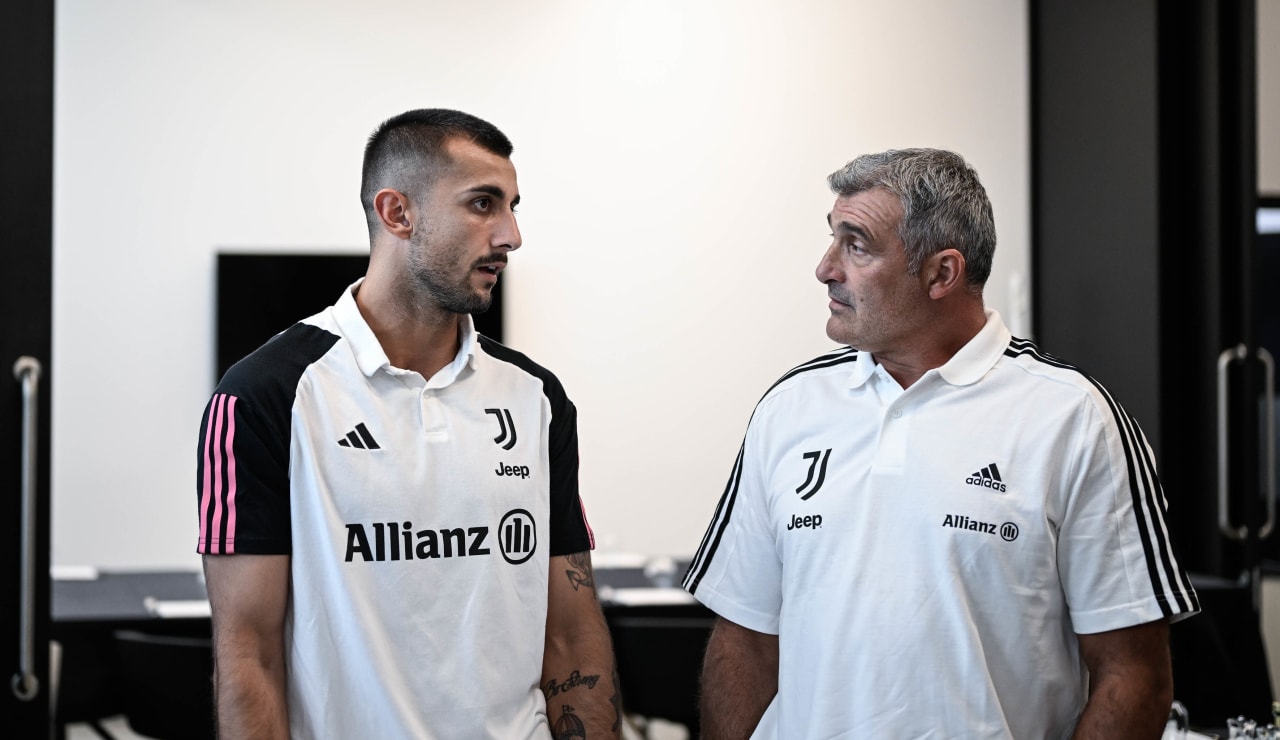 TOGETHER | LEGENDS JHOTEL17