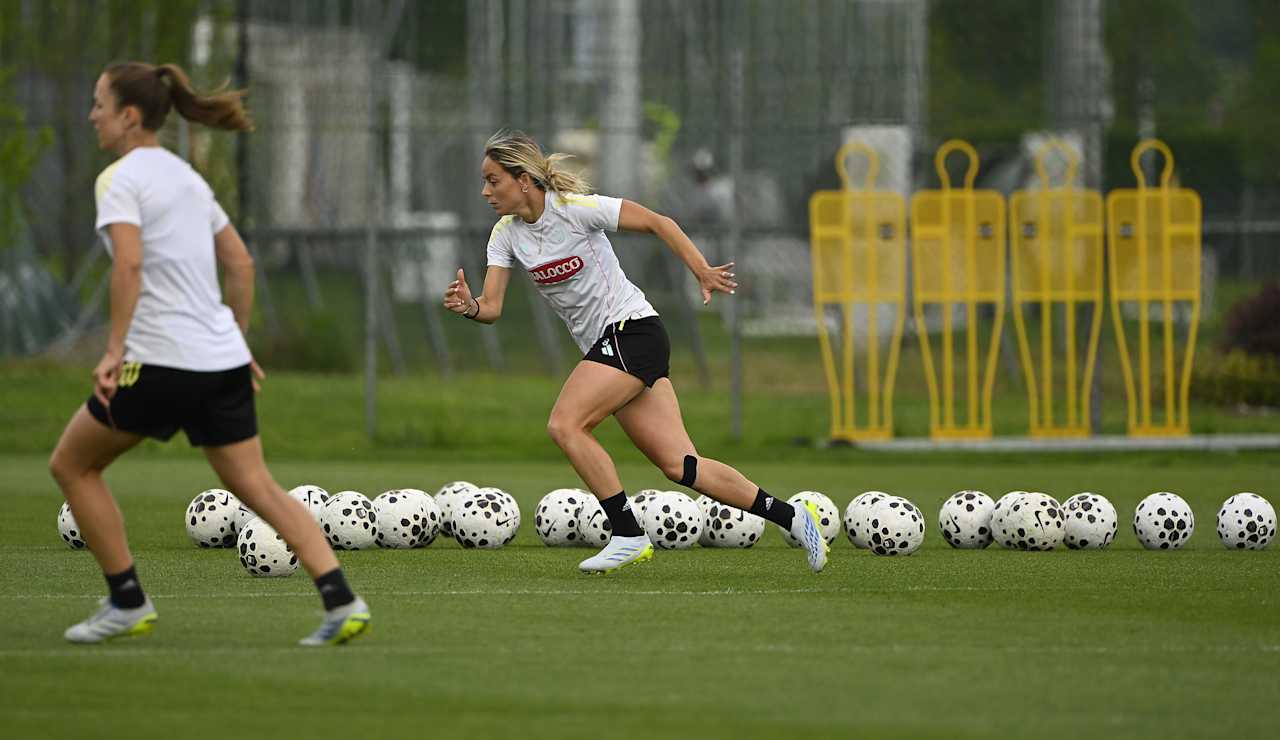 women-training-2804-17