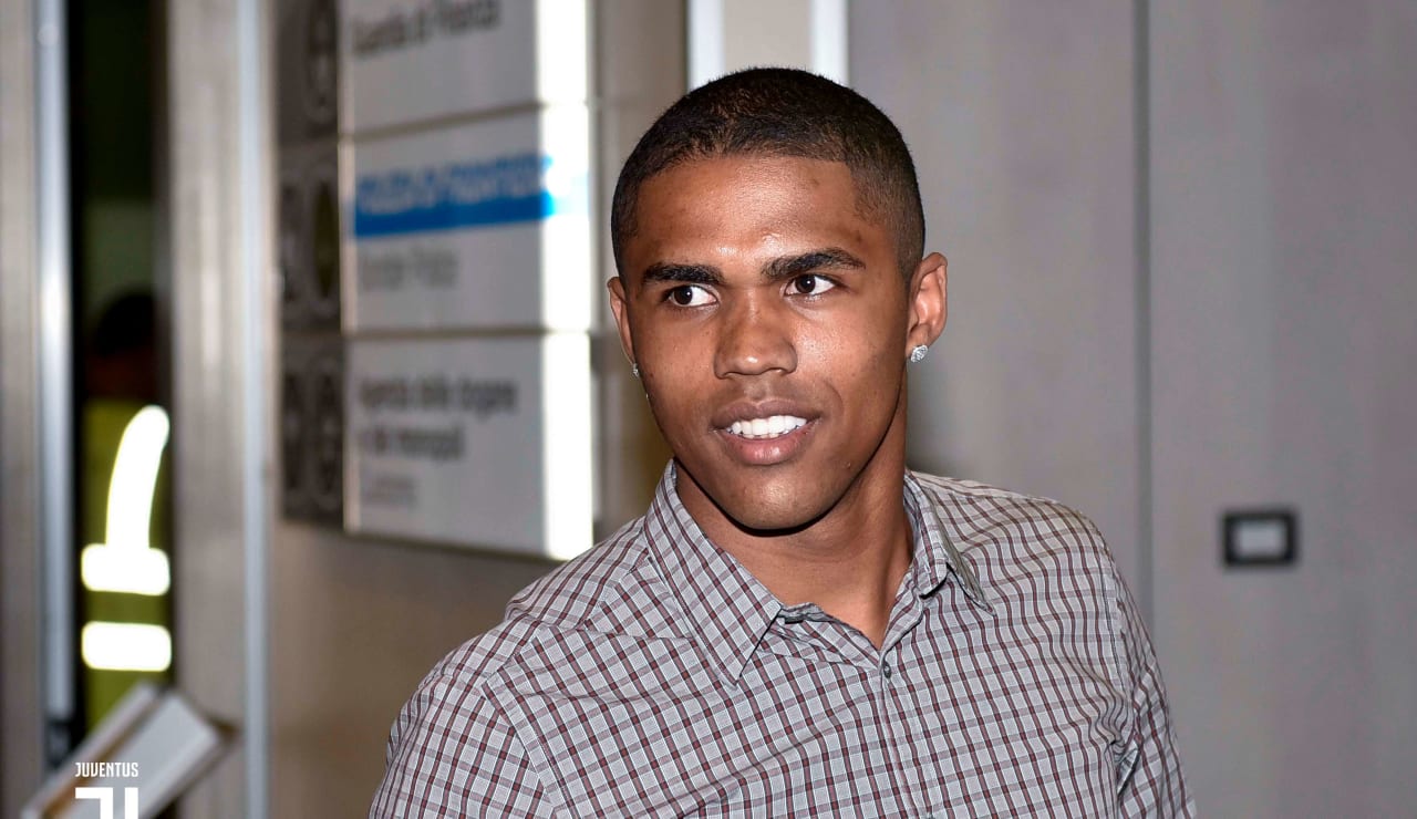 douglas_costa08.jpg