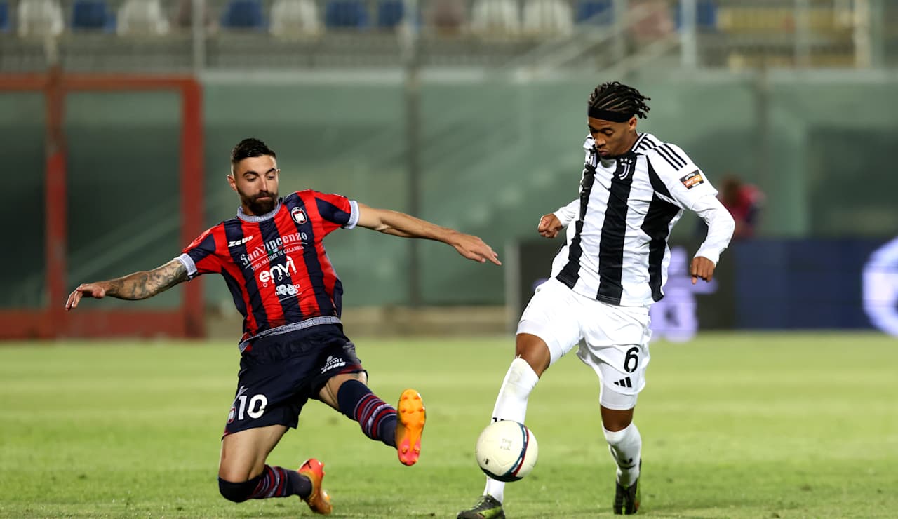 crotone juventus next gen playoff 16