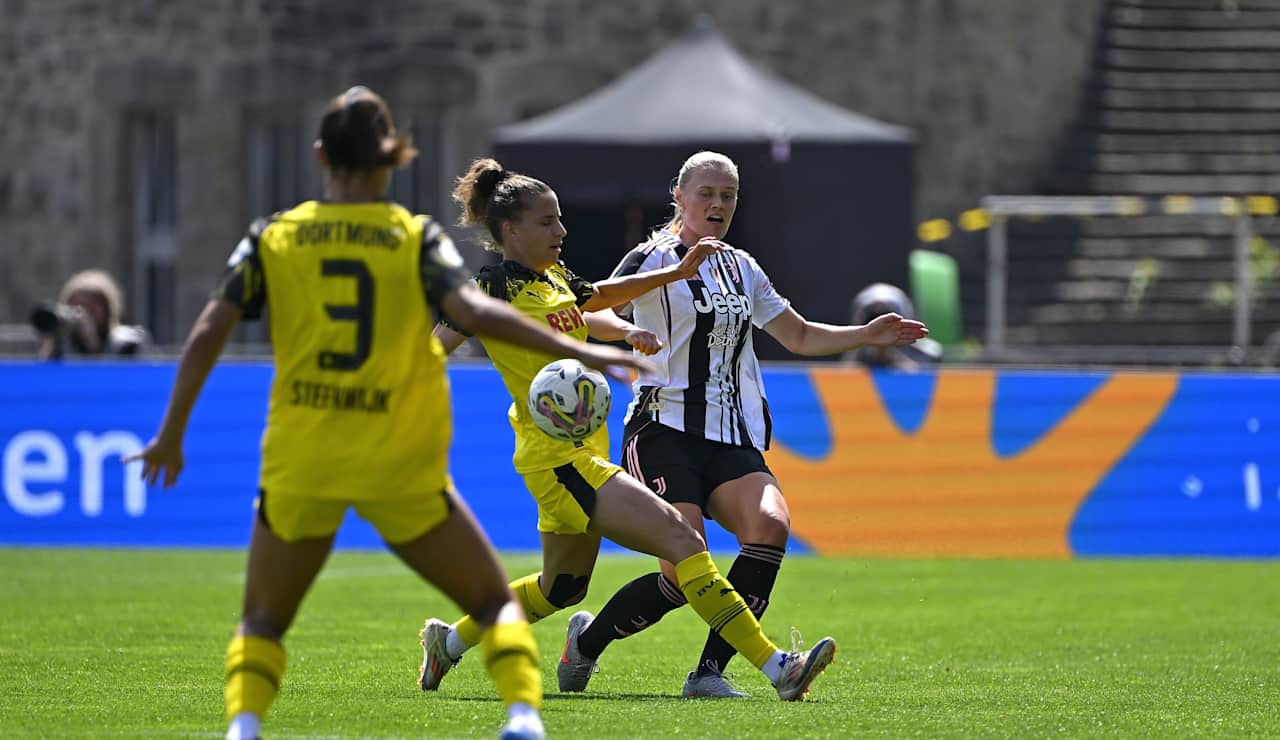dortmund-women-13