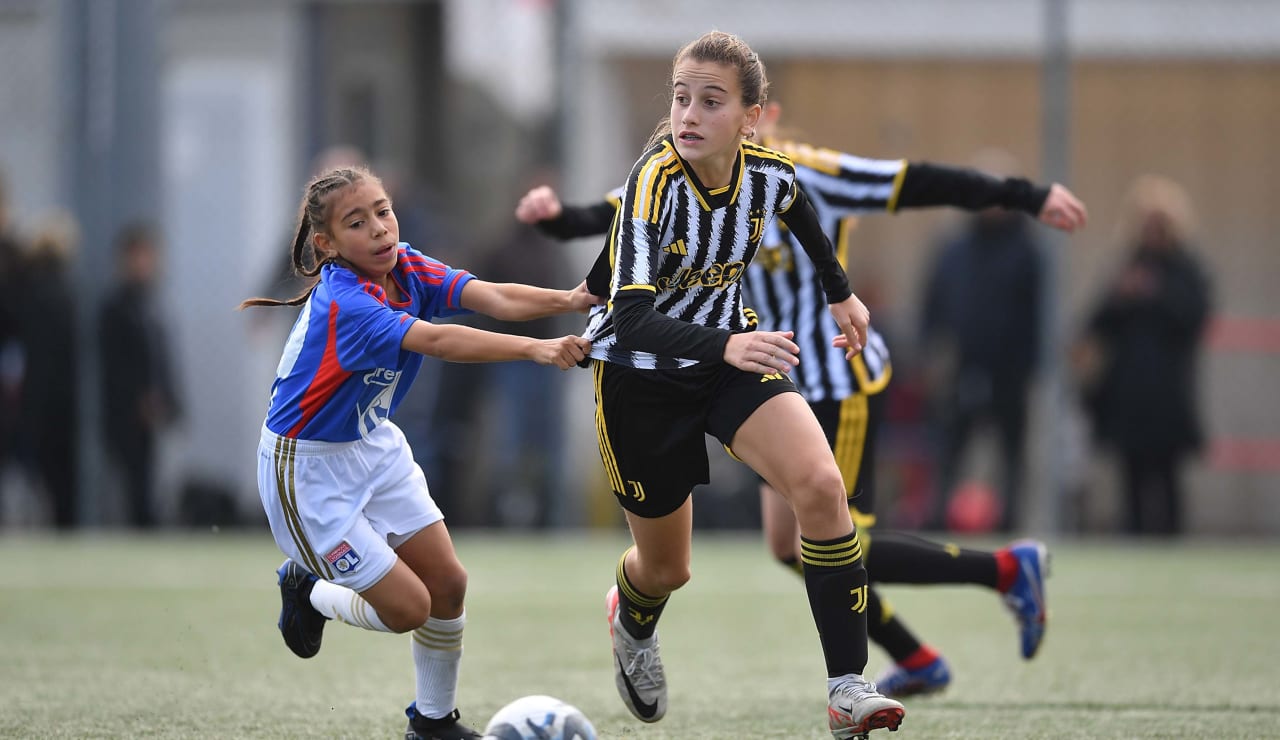 women under 13 vs OL 13