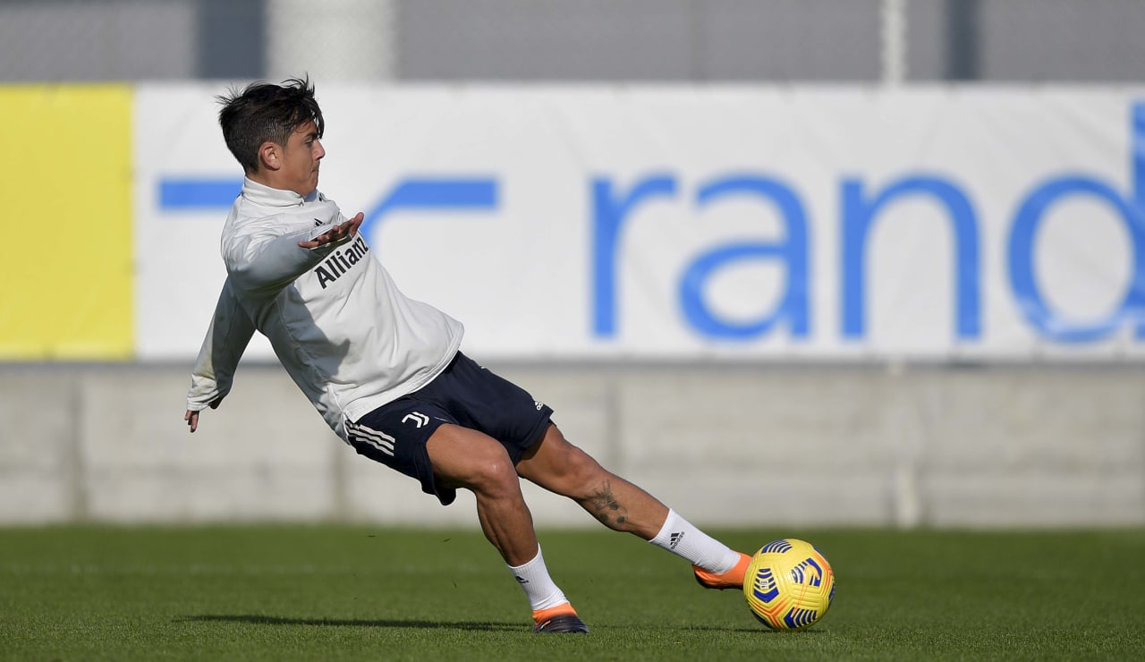 training dybala 20202611 2