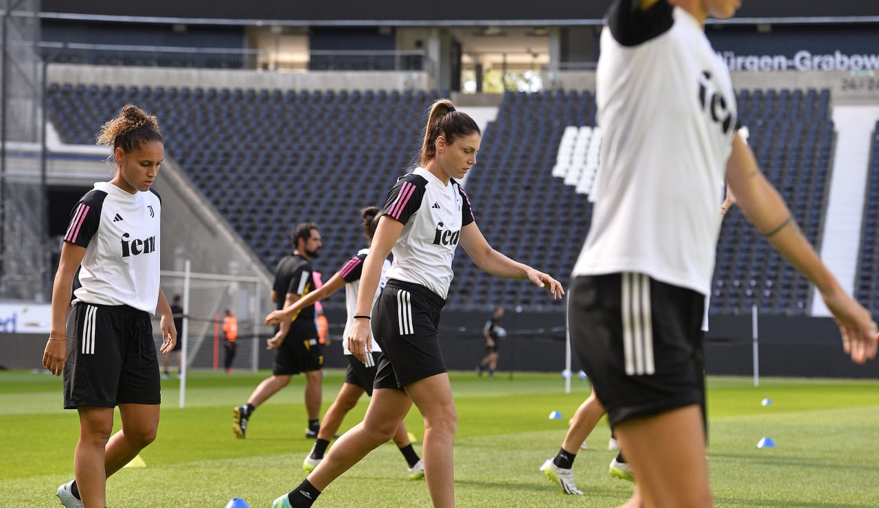 Women Vigilia Juve Eintracht 27
