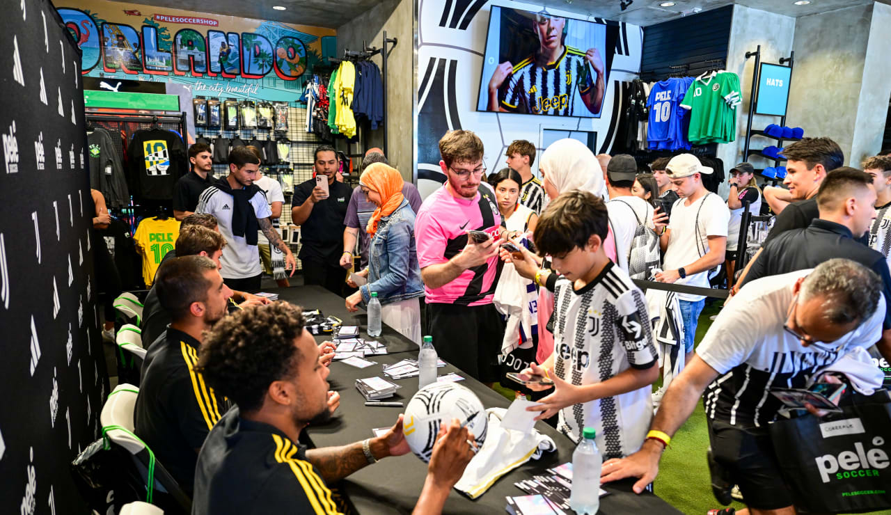 Pele Soccer Fans 9