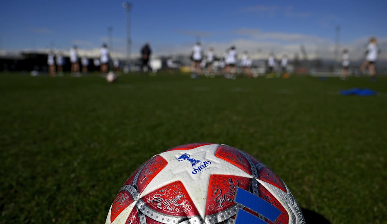 training-women-1802-12