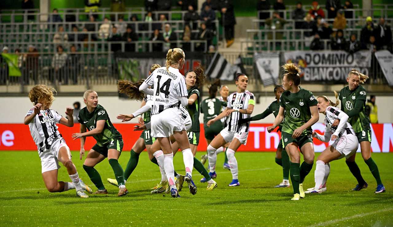 Wolfsburg Juventus Women 4