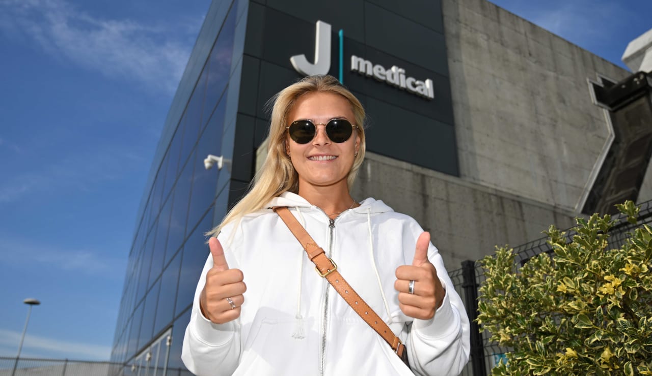 WOMEN MEDICAL 13