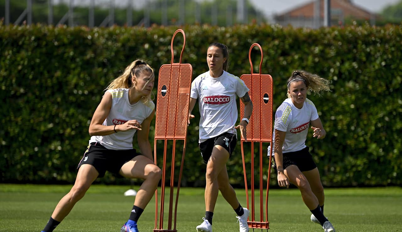 women-training-2105-09