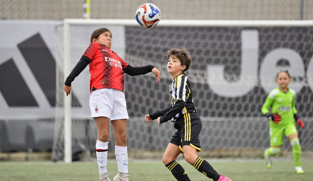 women under 10 11 vs Milan10