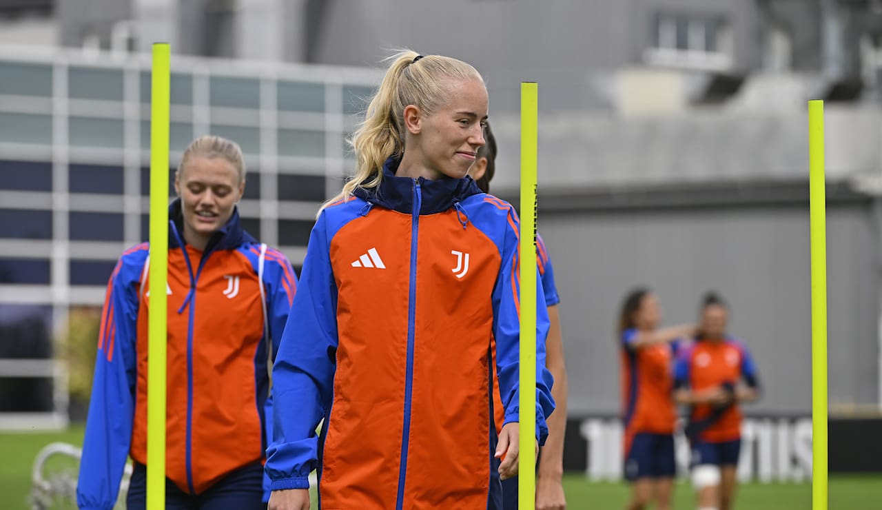 women-training-0705-04