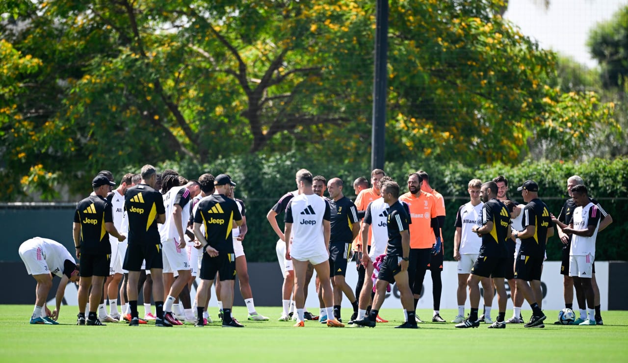Last Training ahead of Juve-Milan  1