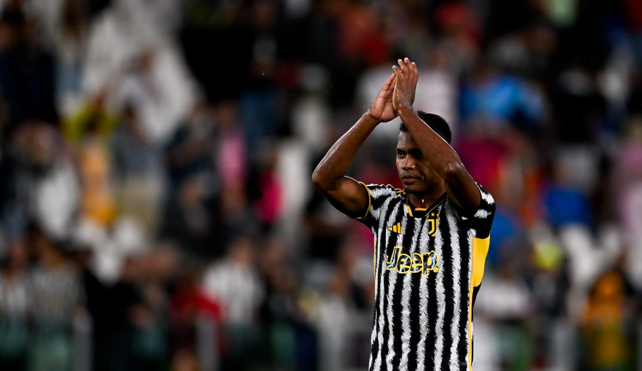 captain alex sandro