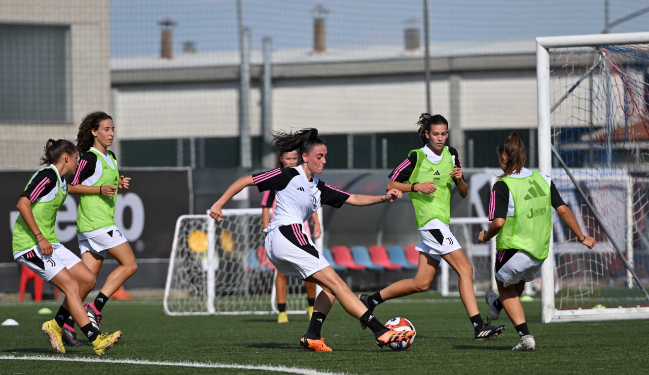 Allenamento Primavera Femminile - 01-08-2023 - 17